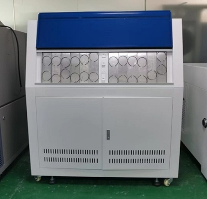 304 Stainless Steel UV Test Chamber For Accurate Testing Temperature Uniformity Of ±1C And Humidity Range ＞90%RH